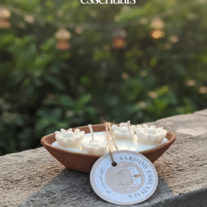 🌸 Boat Candle – Serenity in Every Glow